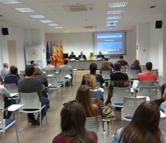 Festes i Policia Local reuneixen a les penyes per tractar la convivència ciutadana durant la setmana de Sant Pasqual