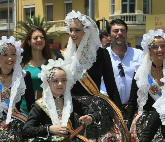 El transport públic d’Alacant transporte a més de 353.000 persones es Fogueres