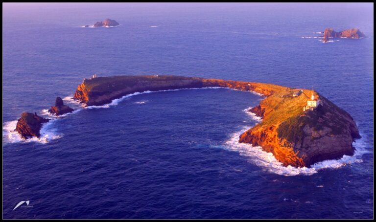 Islas Columbretes: Un volcán en el mar